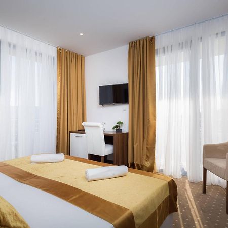 Hotel Perla Rogoznica  Bagian luar foto