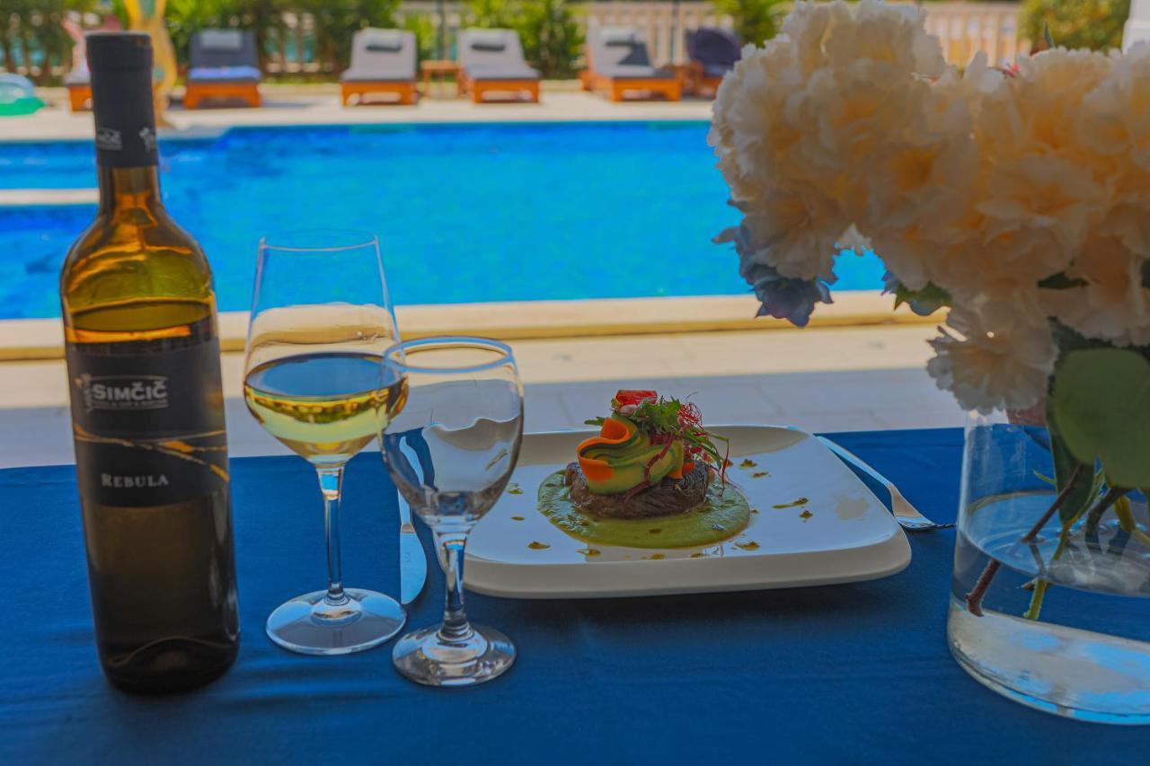 Hotel Perla Rogoznica  Bagian luar foto