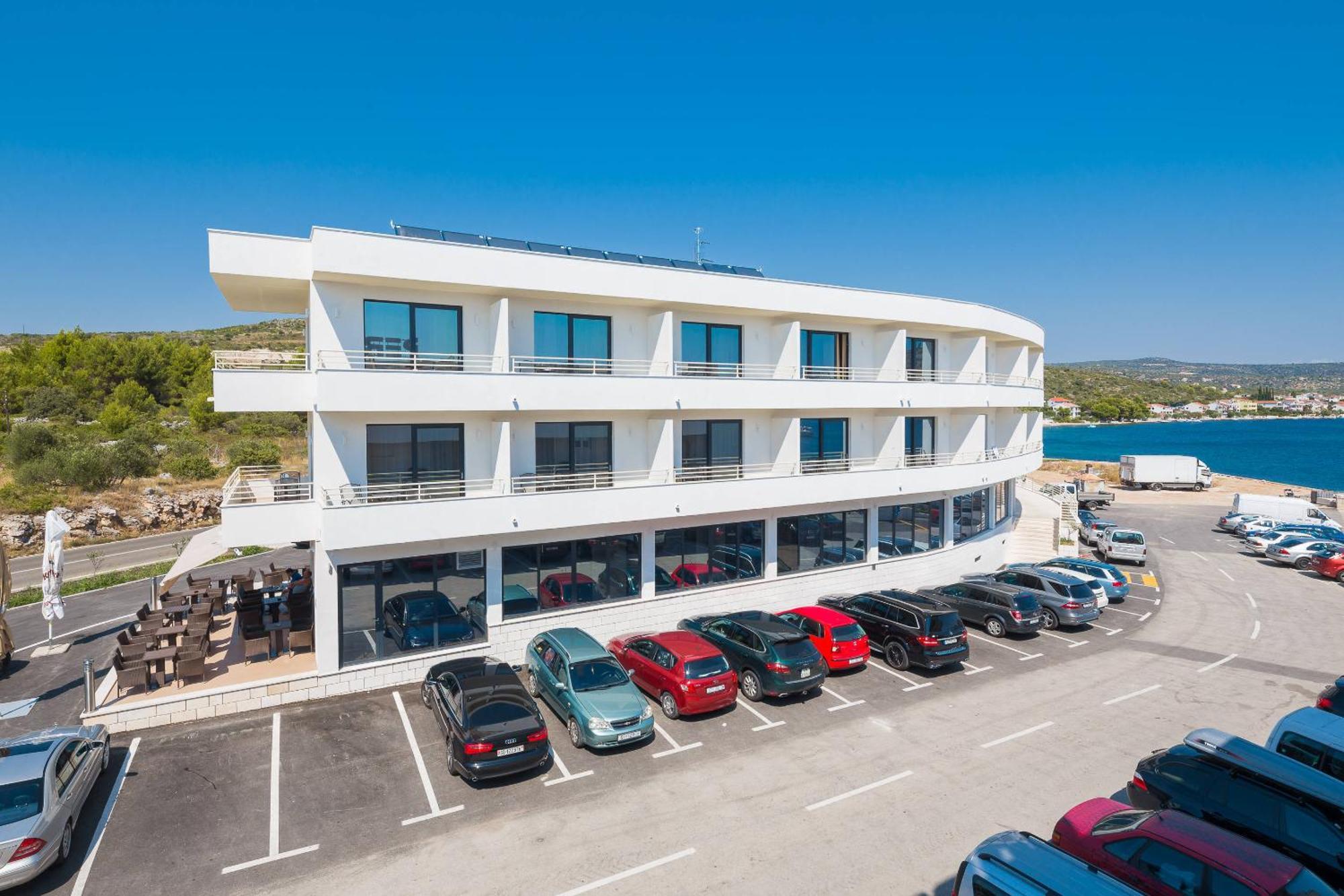 Hotel Perla Rogoznica  Bagian luar foto