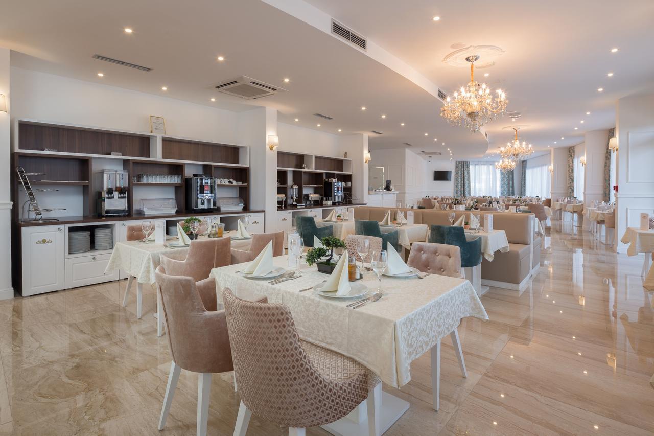 Hotel Perla Rogoznica  Bagian luar foto