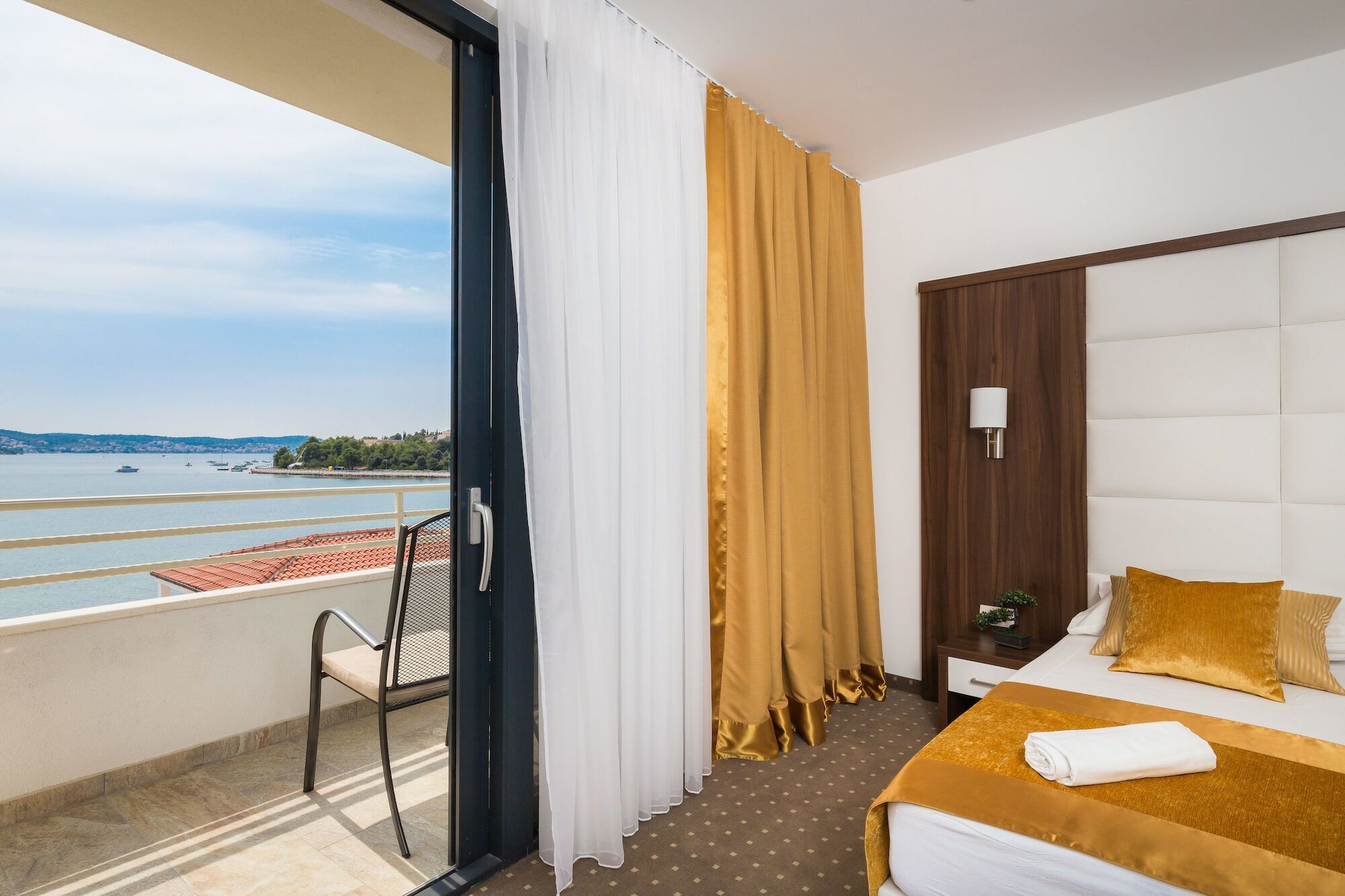 Hotel Perla Rogoznica  Bagian luar foto